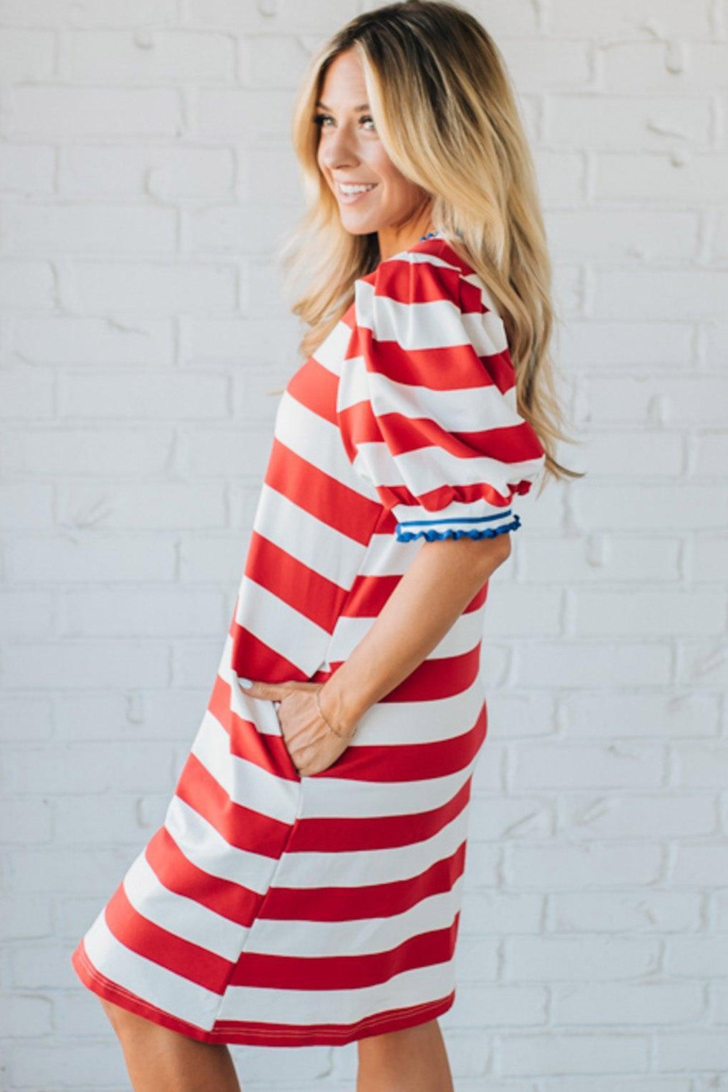 Red Stripe Contrast Trim Round Neck Short Puff Sleeve Shift Mini Dress